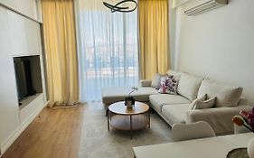 Madalin Seaside Apartment