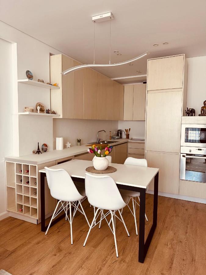 Madalin Seaside Apartment Wlora Zewnętrze zdjęcie
