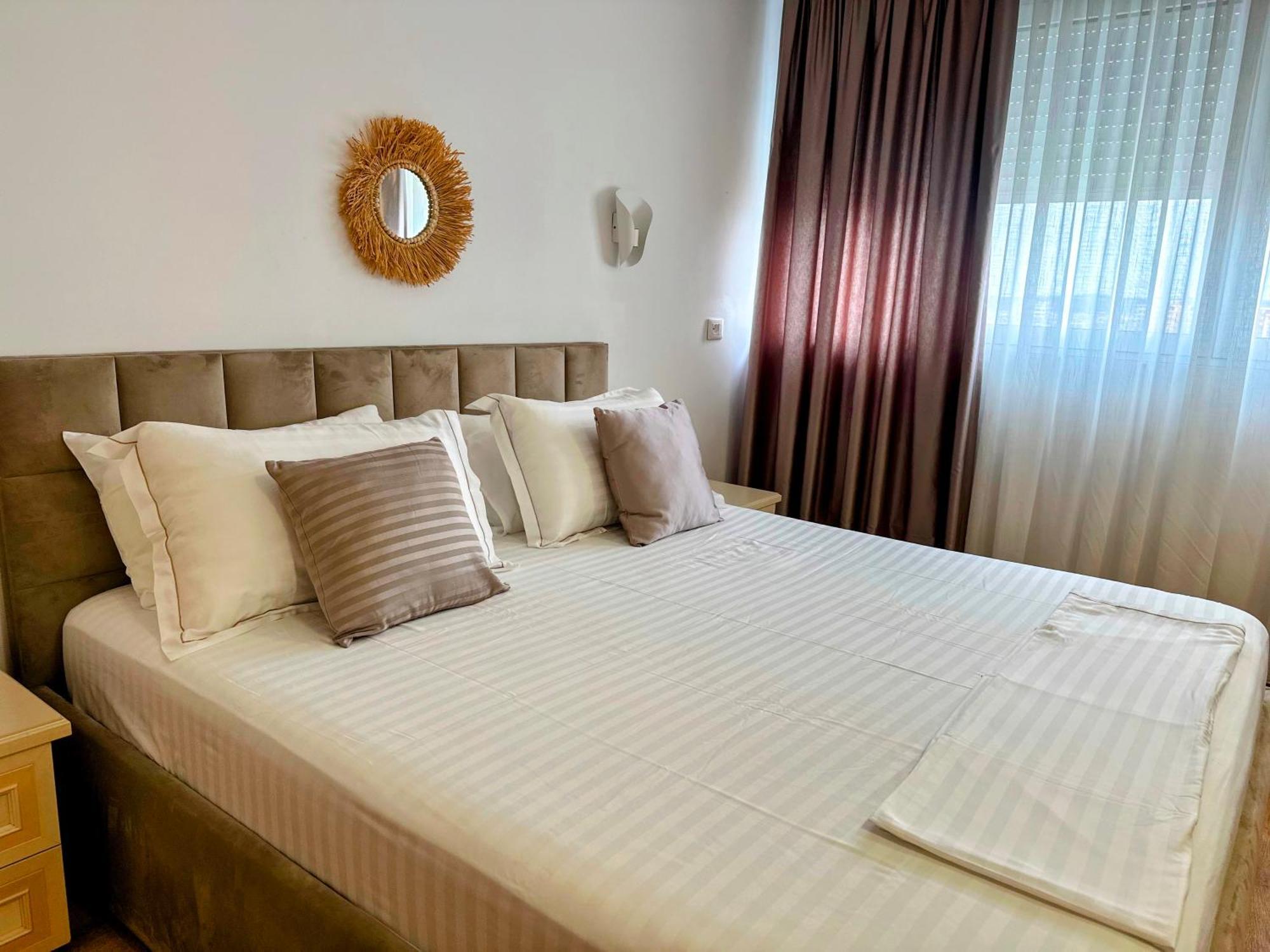 Madalin Seaside Apartment Wlora Zewnętrze zdjęcie